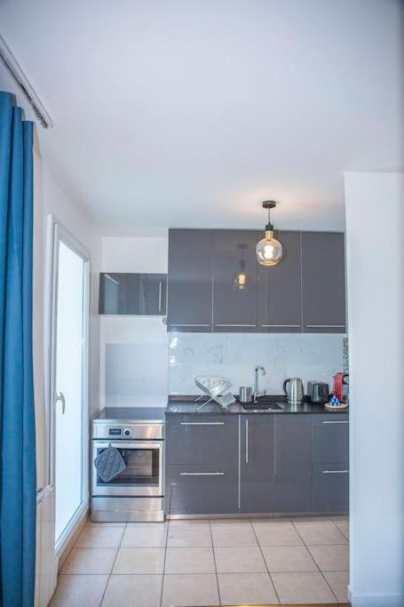 Grand 2 Pieces Balcon Parking Porte Paris Обервилье Экстерьер фото
