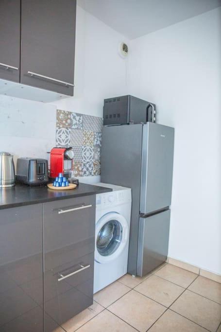Grand 2 Pieces Balcon Parking Porte Paris Обервилье Экстерьер фото